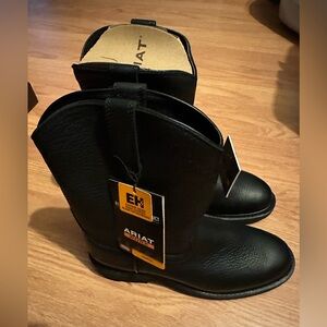 Brand new Ariat work boots